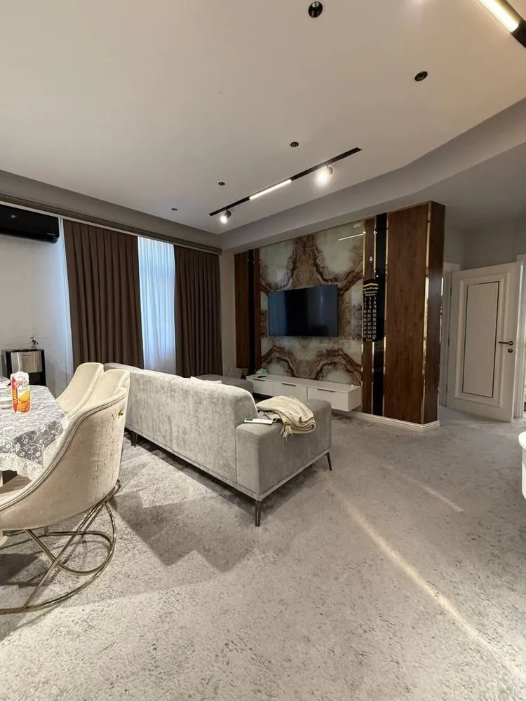 83 м², 3-комн. квартира, 8/10