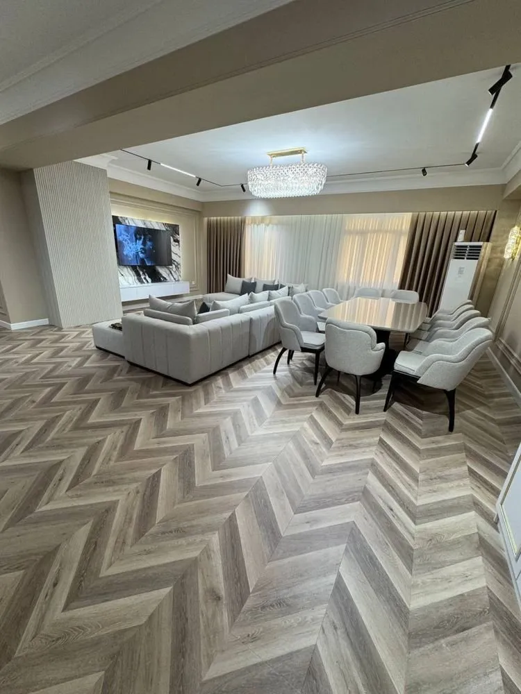 220 м², 4-комн. квартира, 9/9