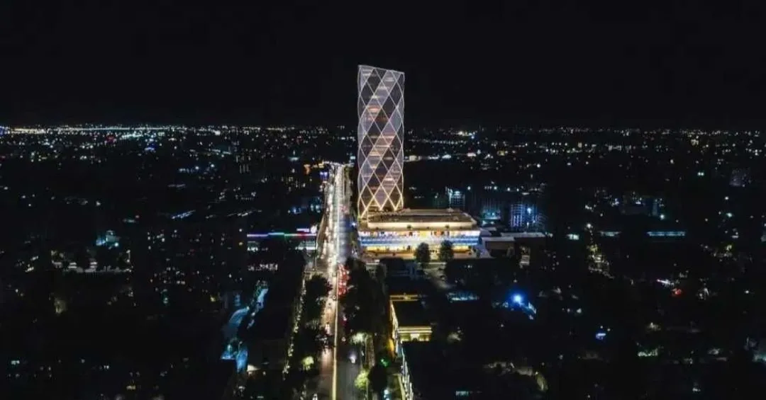 105 м², 4-комн. квартира, 43/48