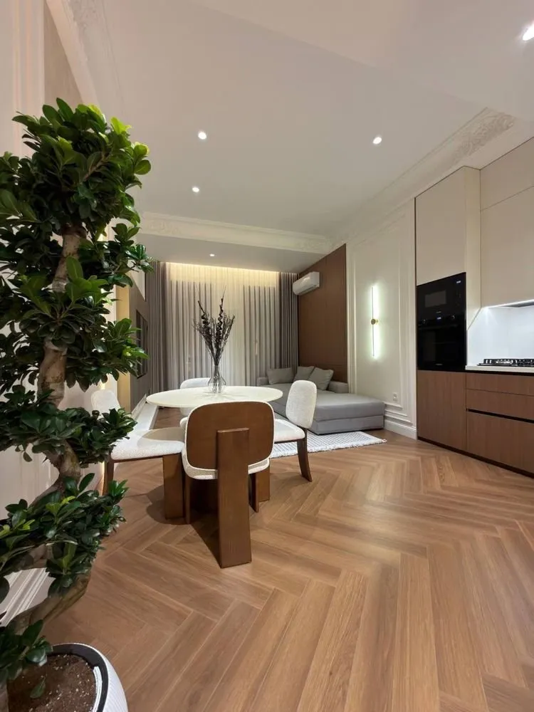 80 м², 3-комн. квартира, 8/9