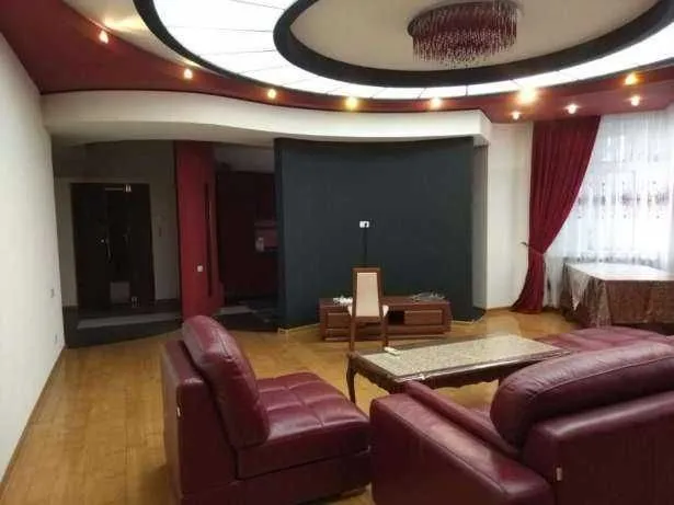 150 м², 4-комн. квартира, 4/8