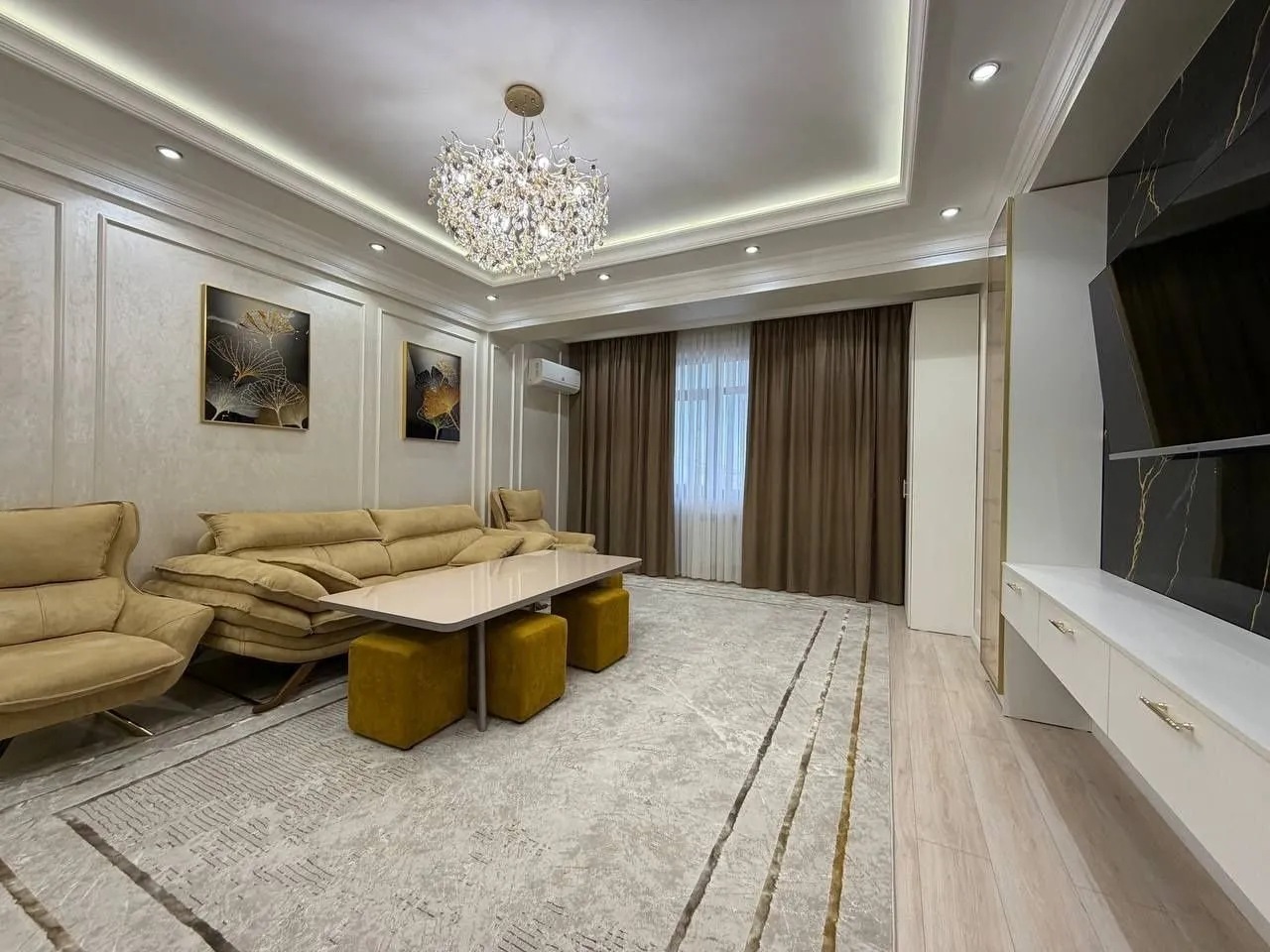 100 м², 3-комн. квартира, 7/10
