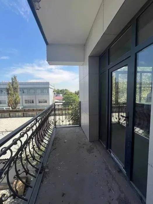 95 m², 3-xonali kvartira, 3/9