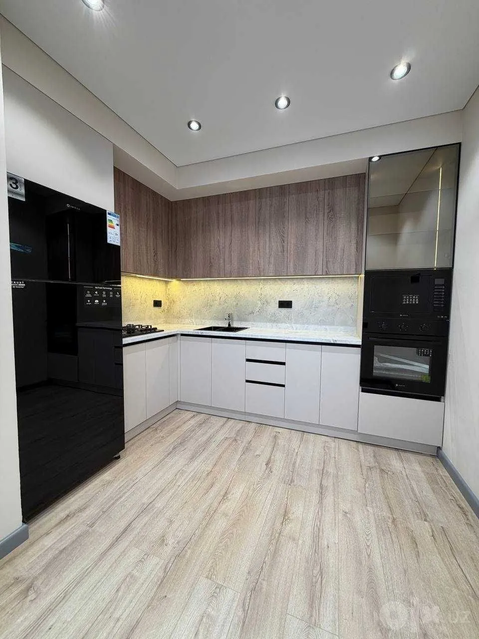 80 м², 3-комн. квартира, 2/5