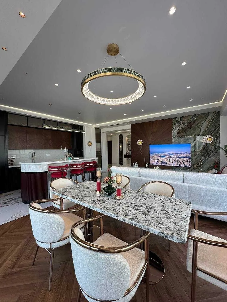 126 м², 3-комн. квартира, 18/27