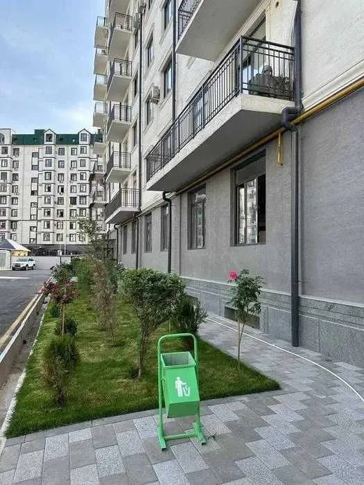 100 м², 4-комн. квартира, 2/10