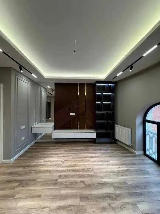 100 м², 3-комн. квартира, 7/10