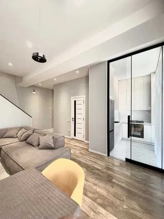 90 м², 3-комн. квартира, 9/10