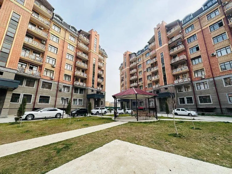 107 m², 4-xonali kvartira, 7/9