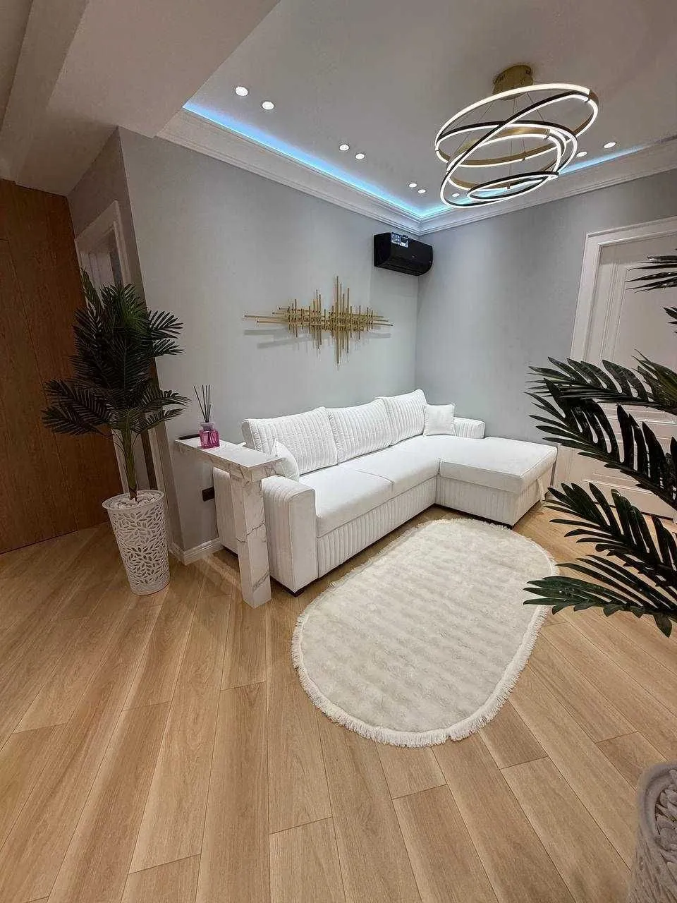 90 м², 4-комн. квартира, 13/15