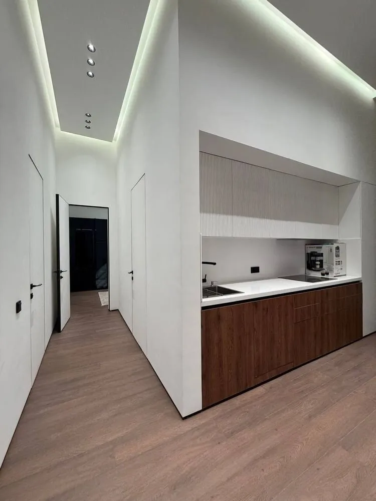 200 м², 3-комн. квартира, 7/7