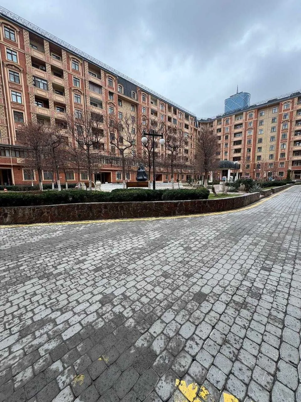 244 м², многокомнатная квартира, 8/8