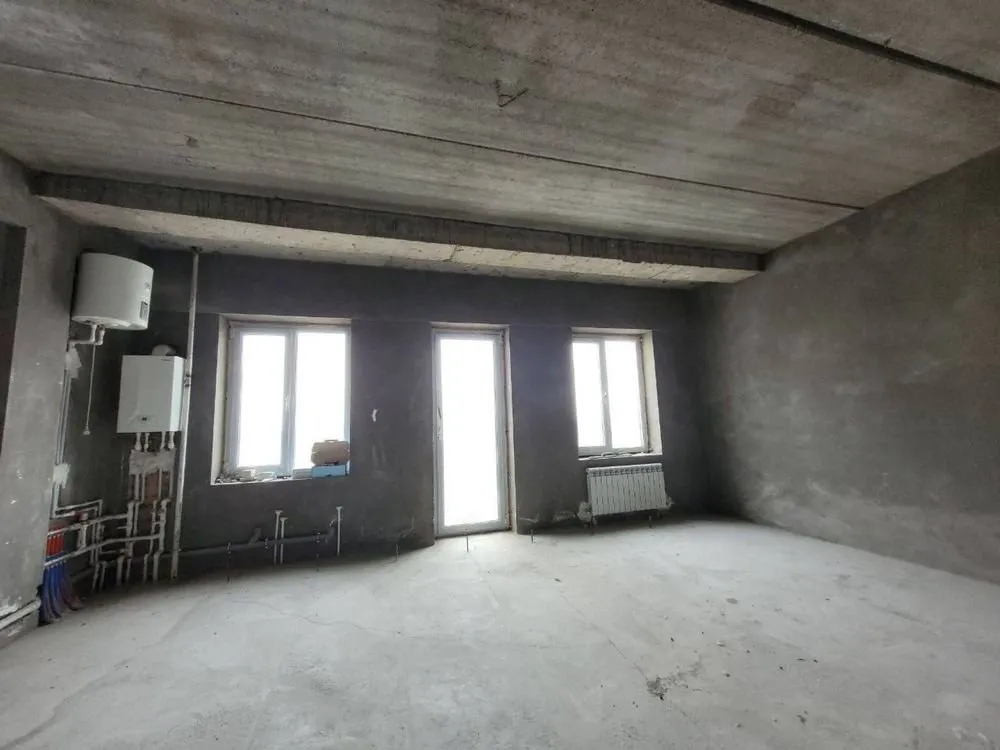 130 м², 4-комн. квартира, 8/10