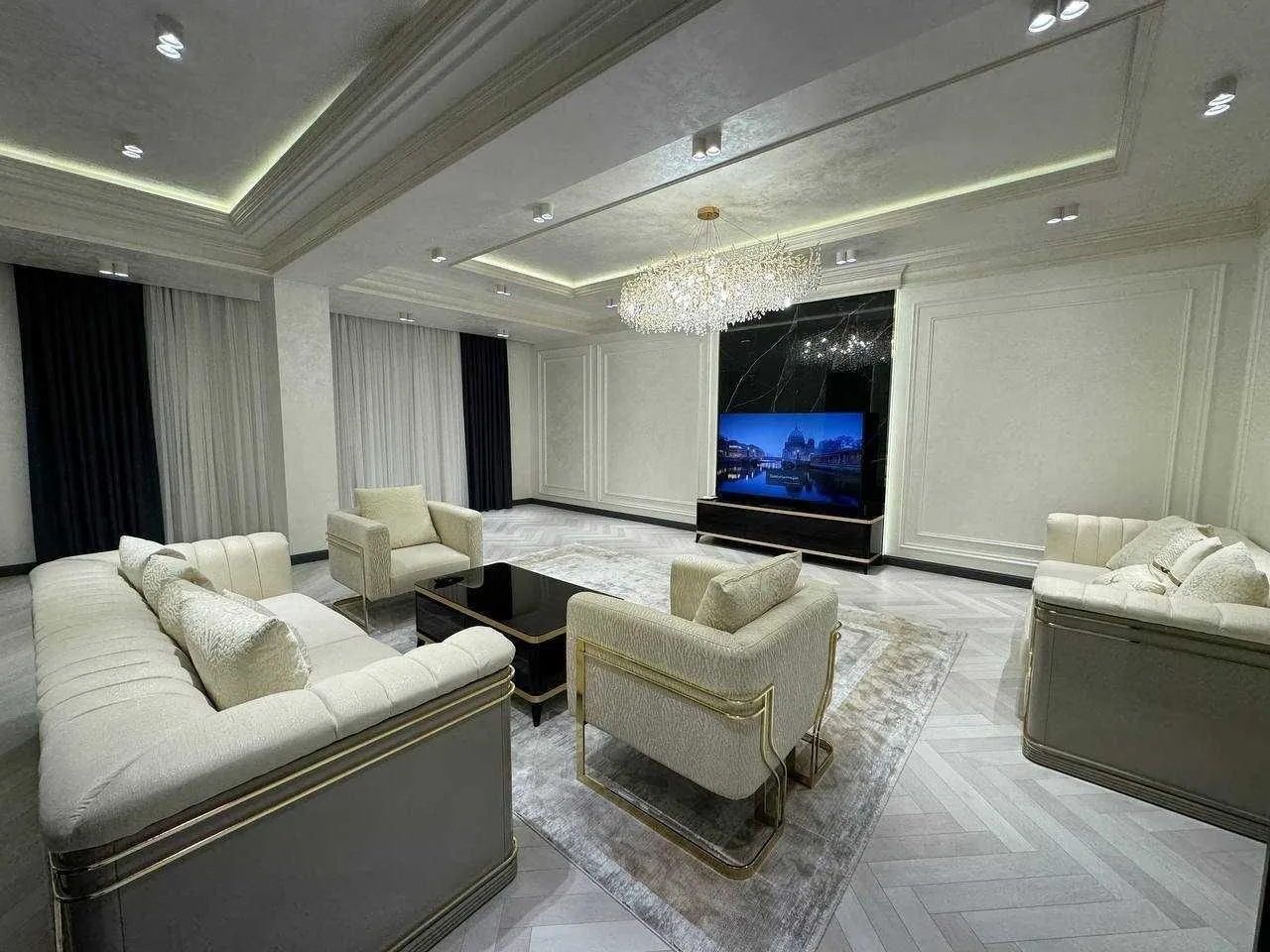 160 м², 3-комн. квартира, 6/8