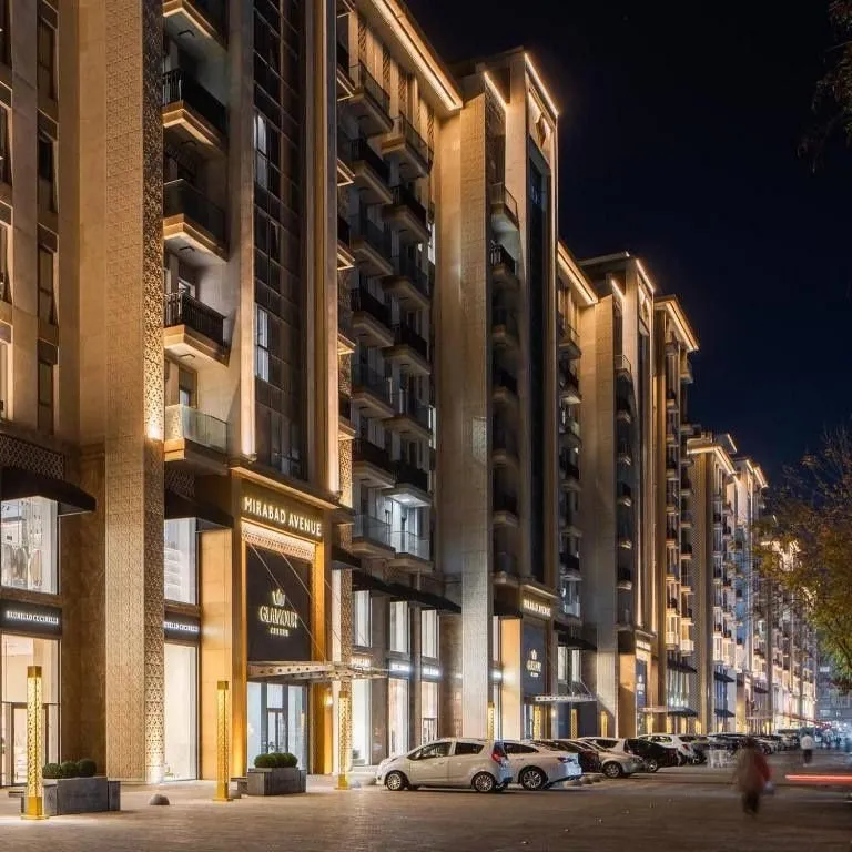 220 м², 5-комн. квартира, 11/12