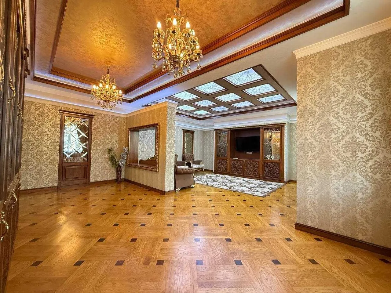 183 m², 4-xonali kvartira, 3/7