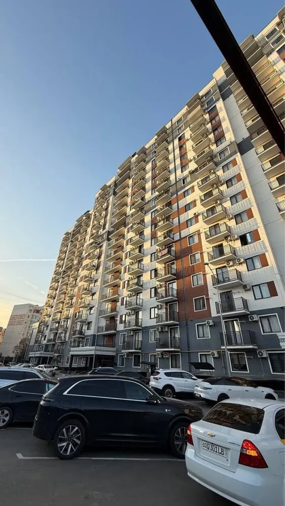 100 м², 3-комн. квартира, 15/16