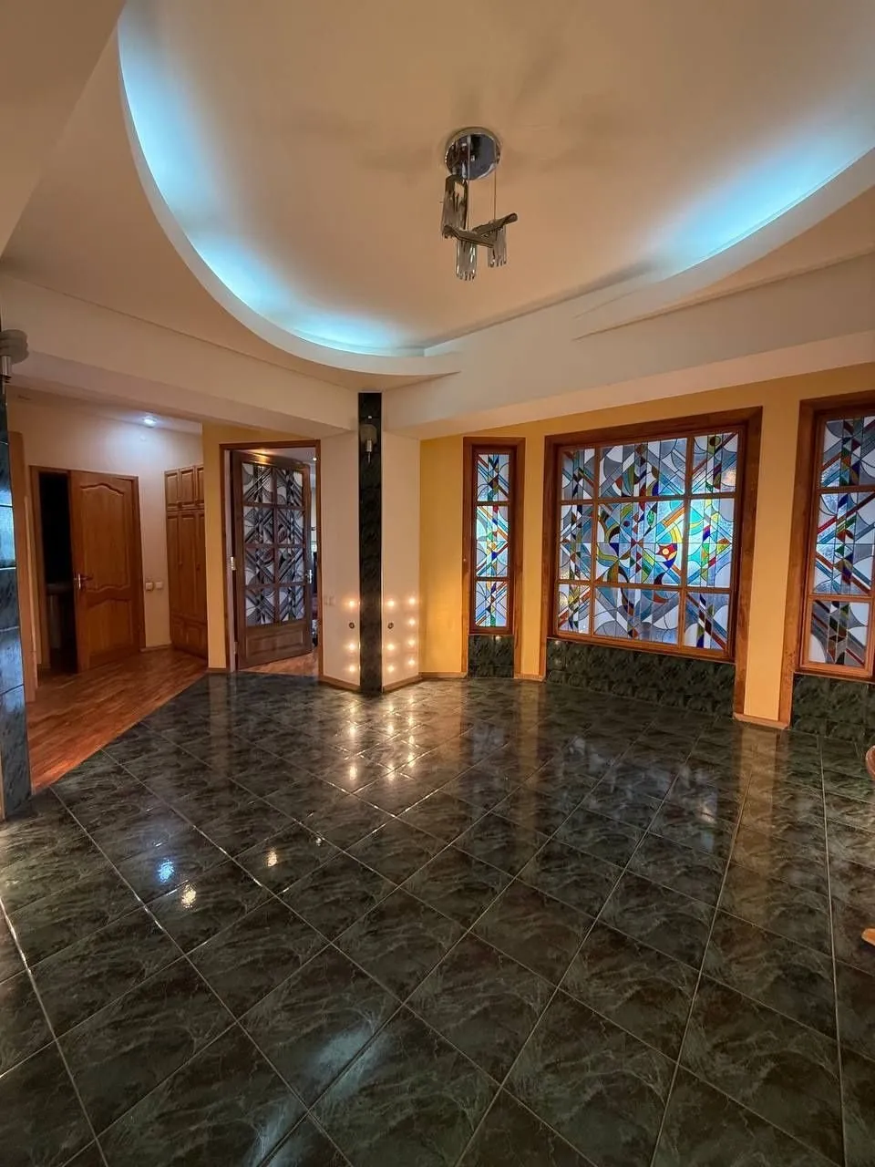 279 м², 5-комн. квартира, 5/8