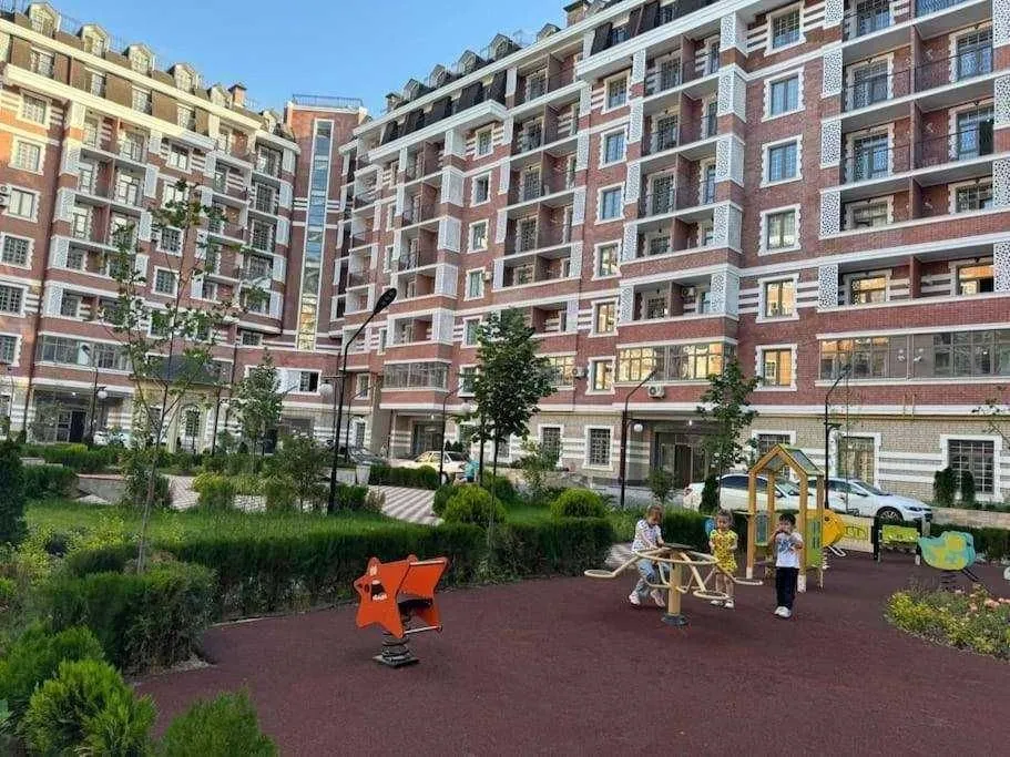 125 м², 5-комн. квартира, 1/9