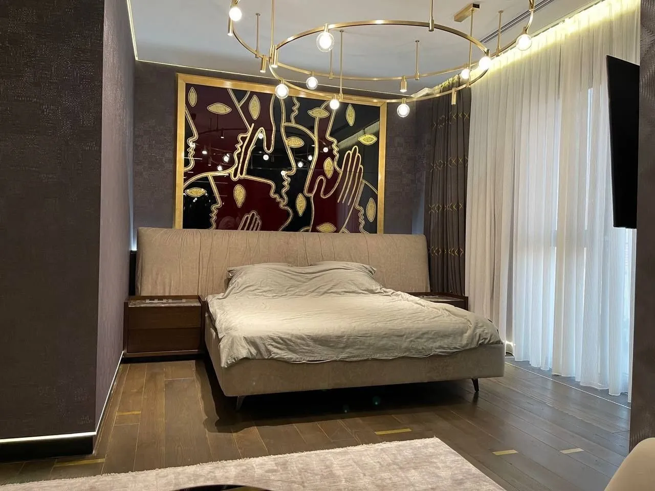 323 м², 5-комн. квартира, 10/10