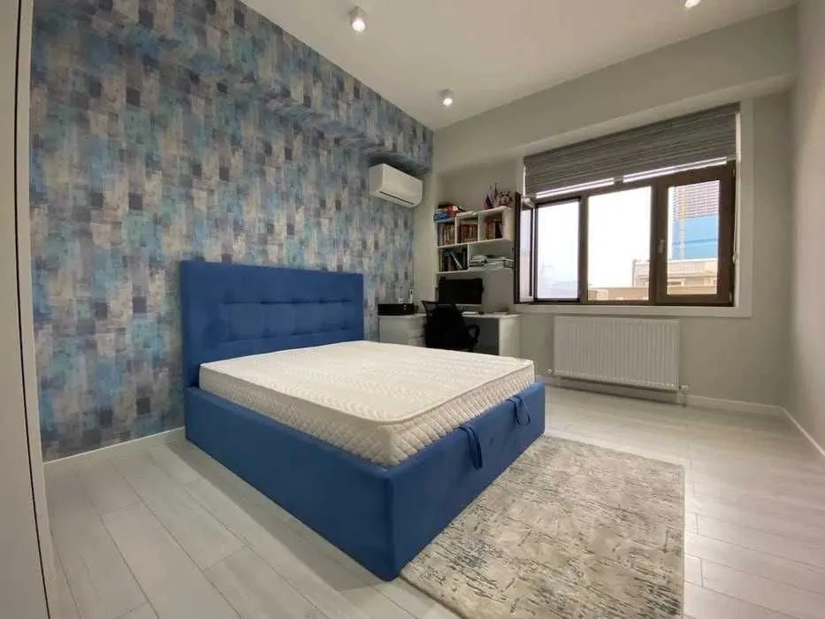 90 м², 2-комн. квартира, 9/9