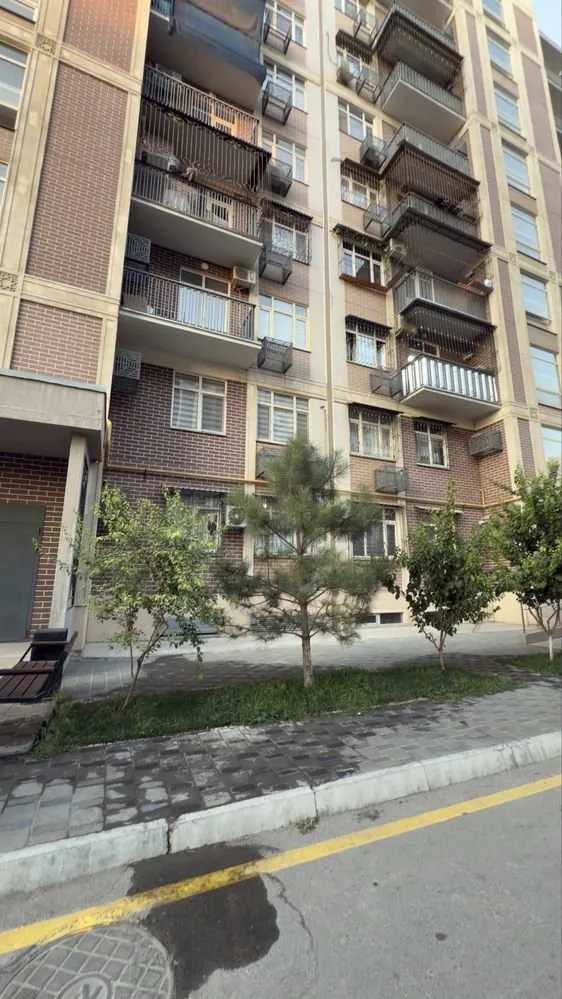156 m², ko'p xonali kvartira, 1/9