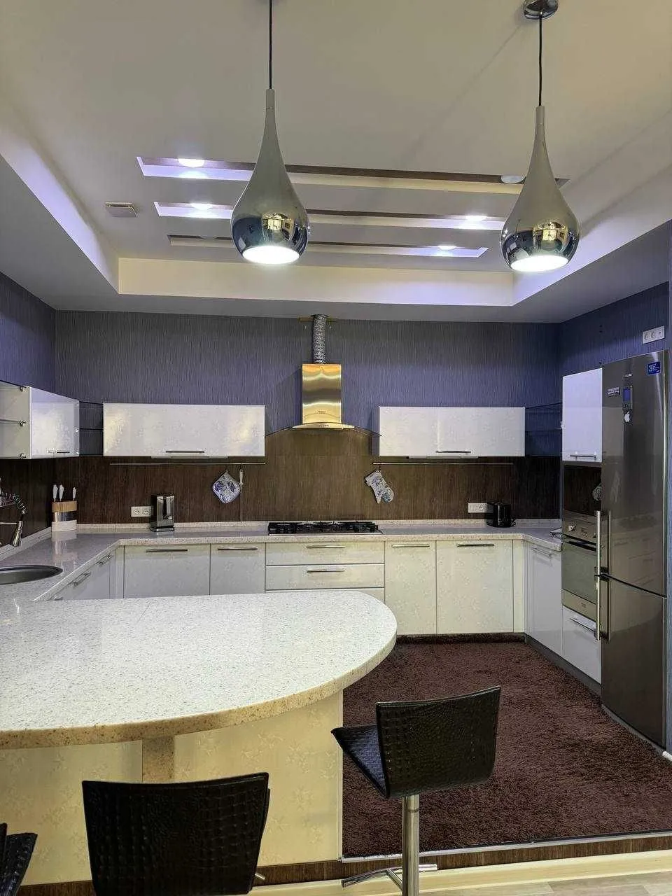 183 м², 5-комн. квартира, 3/9