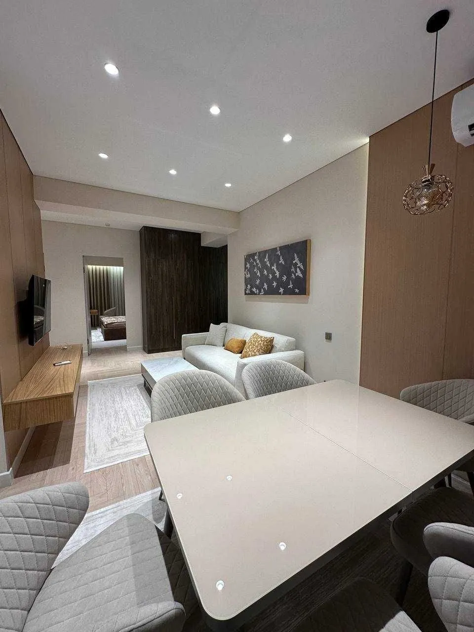 91 m², 3-xonali kvartira, 8/14