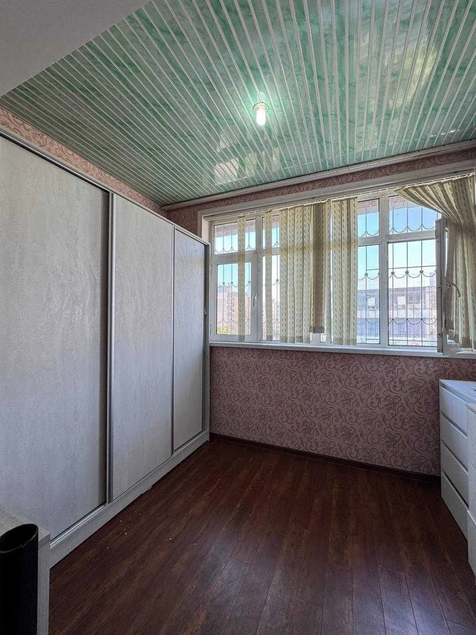 100 м², 3-комн. квартира, 4/9