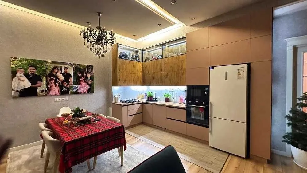 155 m², 4-xonali kvartira, 6/6