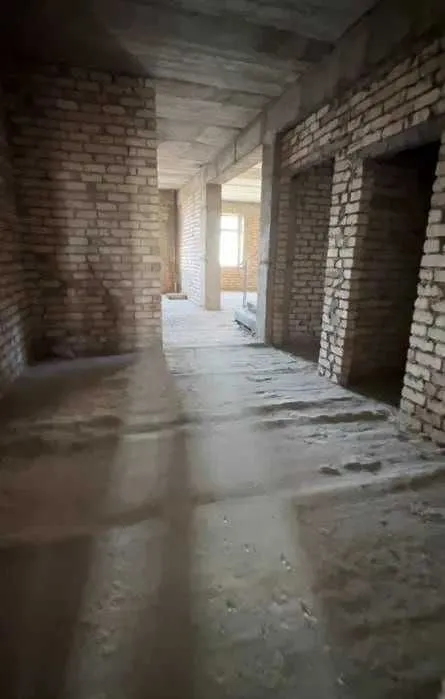 411 m², ko'p xonali kvartira, 8/9
