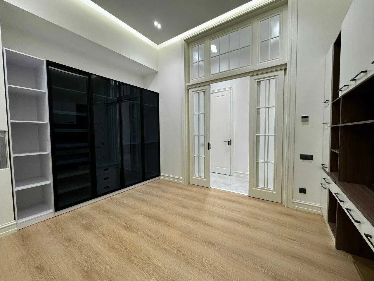 130 м², 4-комн. квартира, 2/10