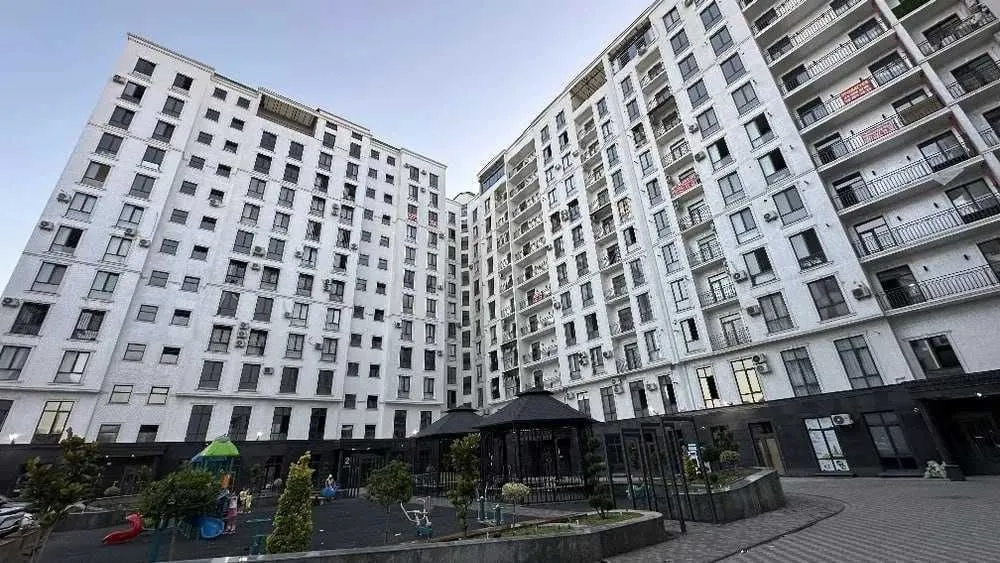 100 м², 3-комн. квартира, 10/12