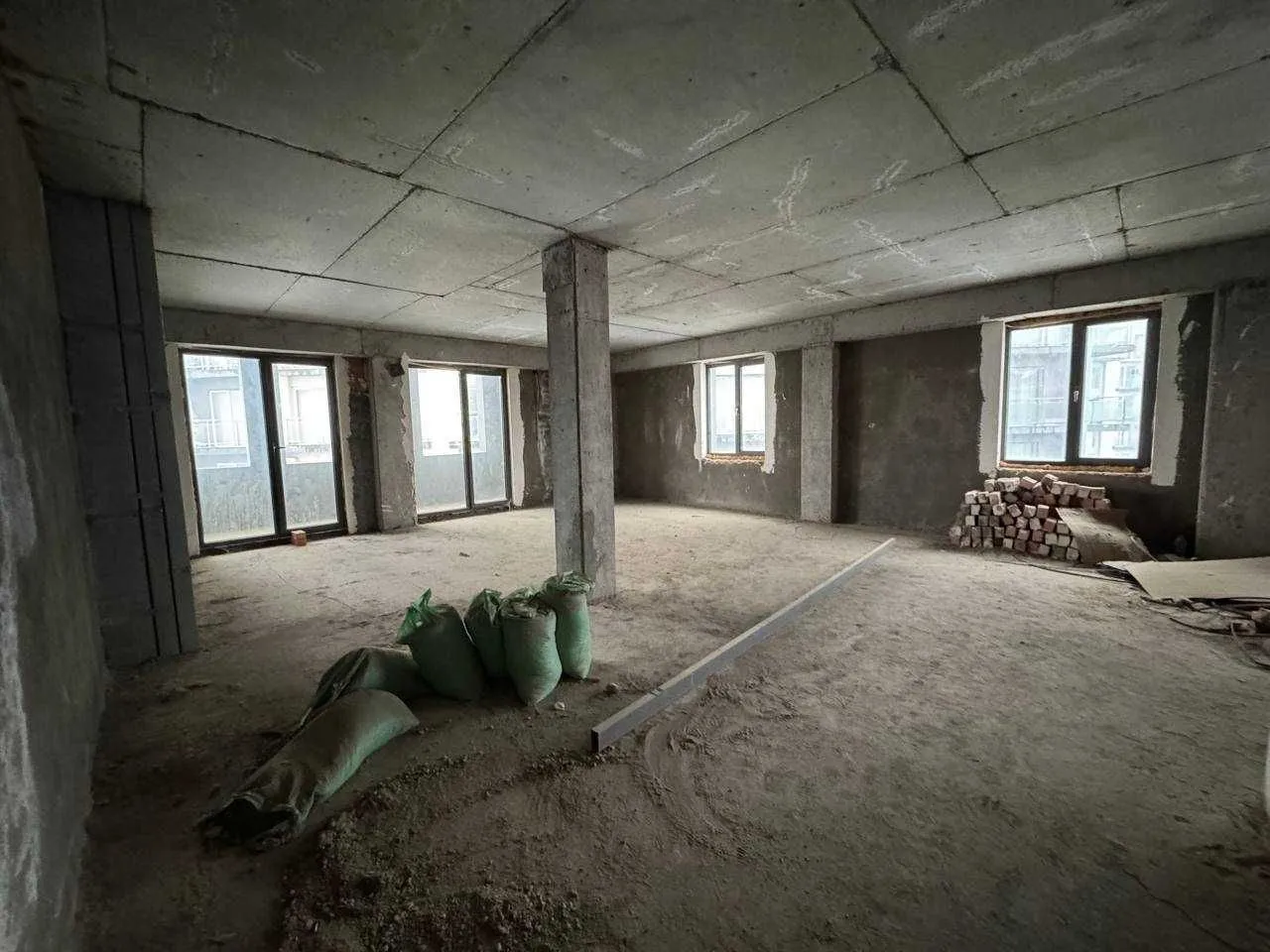 190 м², 5-комн. квартира, 11/12