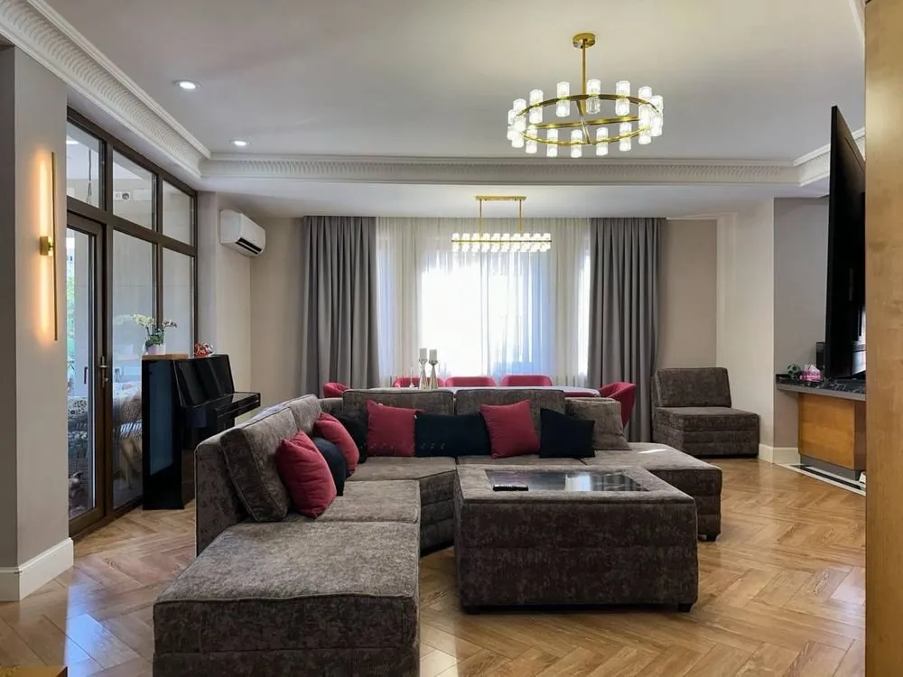 194 m², 4-xonali kvartira, 7/7