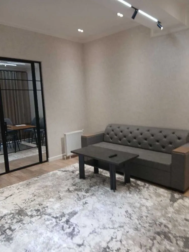 83 m², 3-xonali kvartira, 8/10