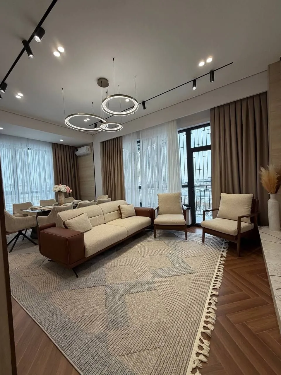 175 м², 5-комн. квартира, 4/14