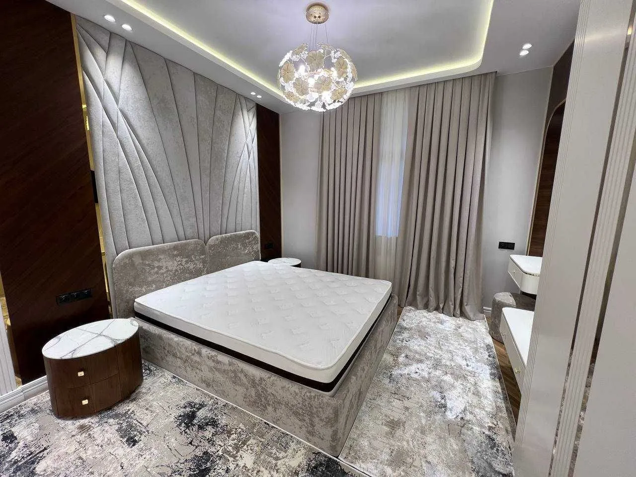 170 м², 5-комн. квартира, 1/8