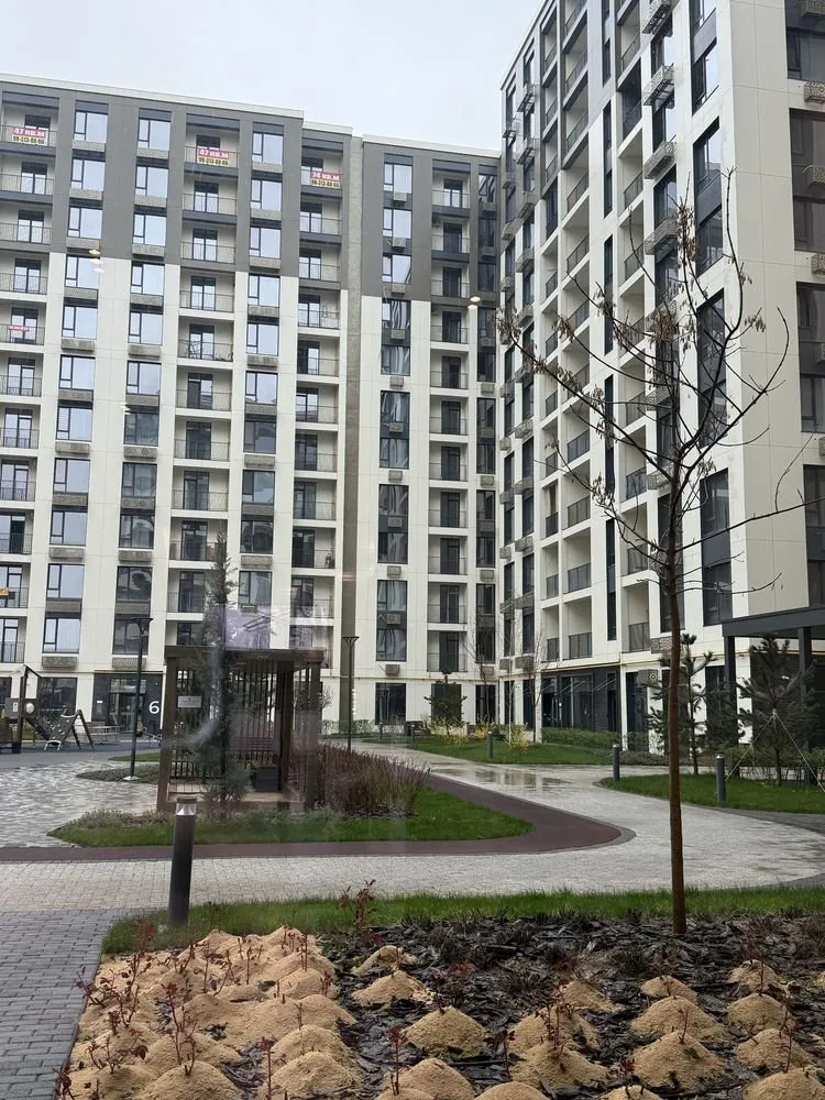 94 m², 3-xonali kvartira, 8/12