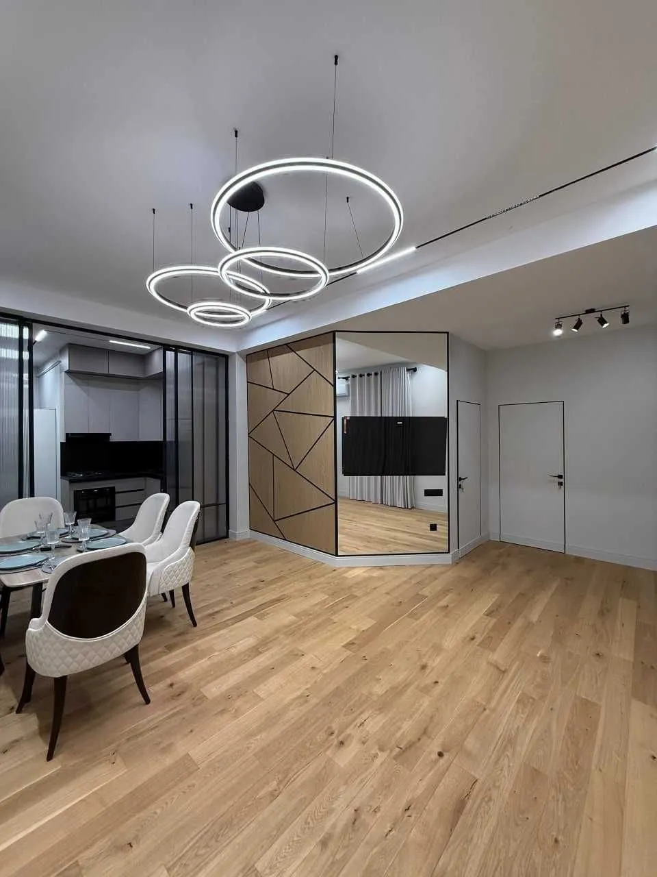 77 m², 3-xonali kvartira, 4/4