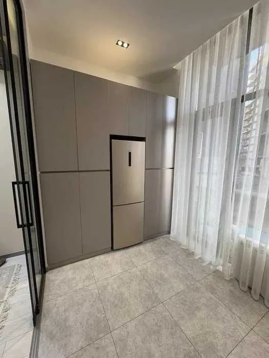 80 м², 3-комн. квартира, 2/8