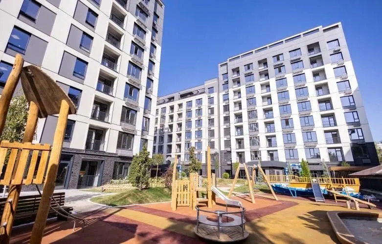 151 m², 5-xonali kvartira, 8/8