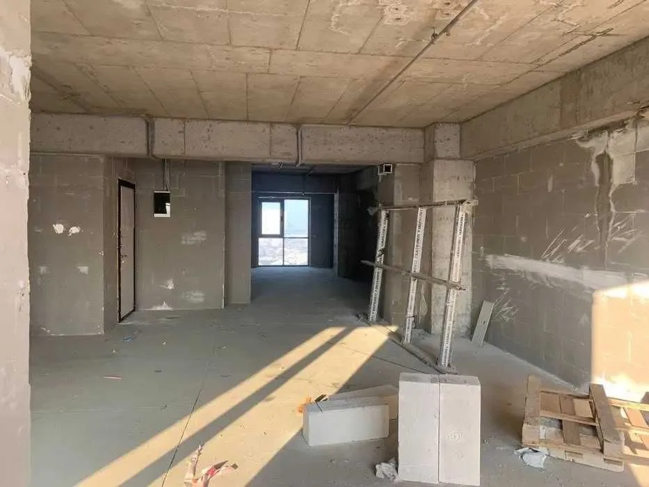 295 м², 3-комн. квартира, 21/25