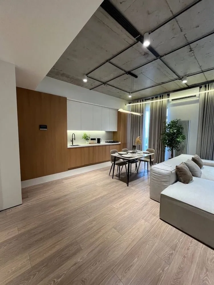 114 м², 3-комн. квартира, 3/14