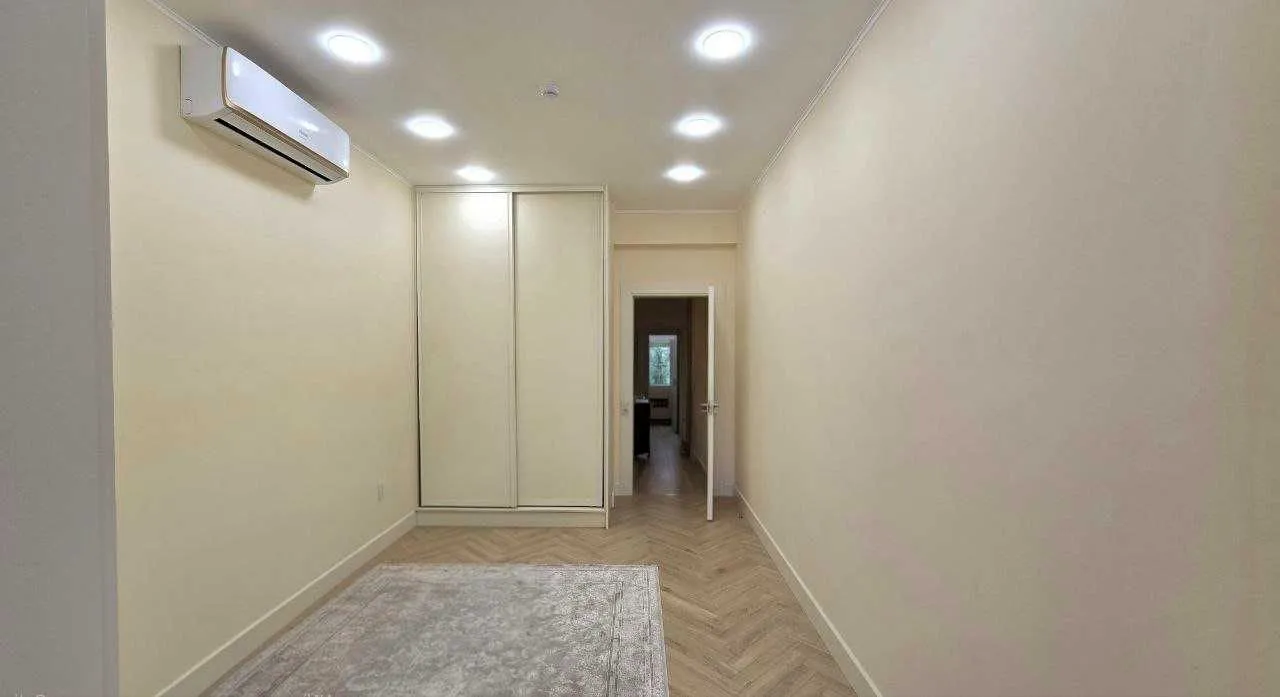 116 м², 4-комн. квартира, 8/8