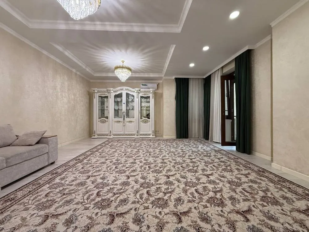 106 м², 3-комн. квартира, 4/7