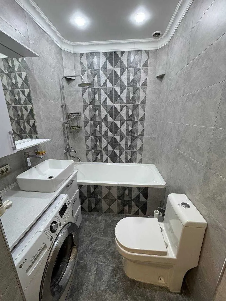90 м², 3-комн. квартира, 9/9