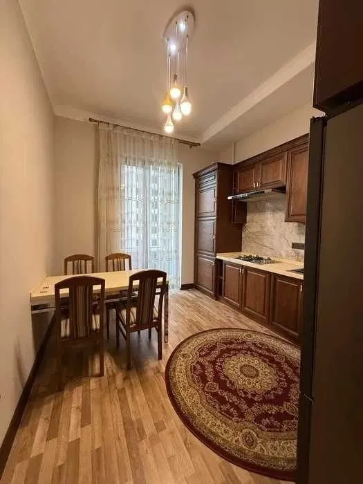84 м², 2-комн. квартира, 4/8