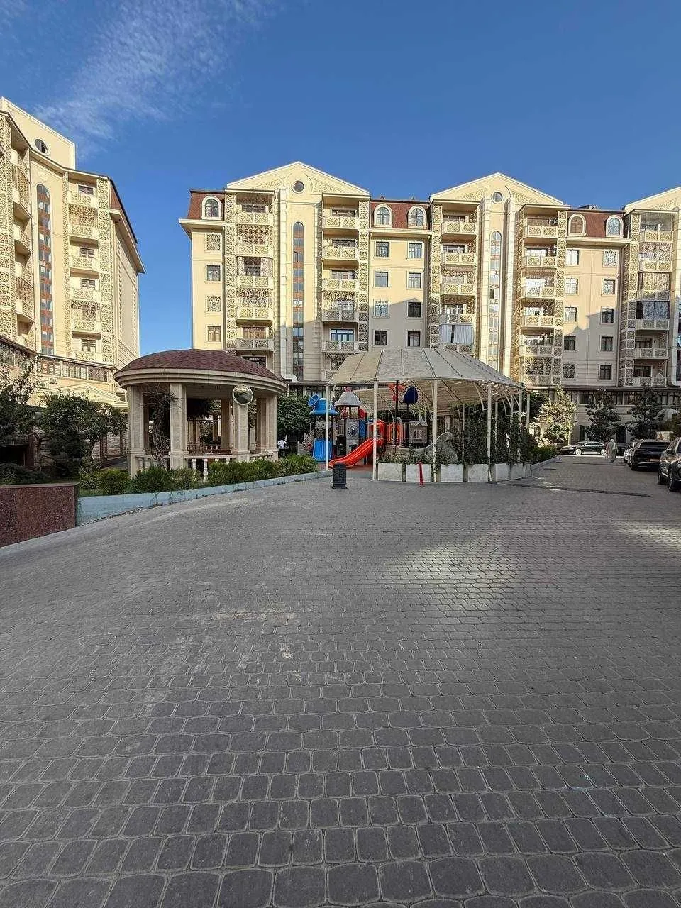 140 m², 3-xonali kvartira, 4/8