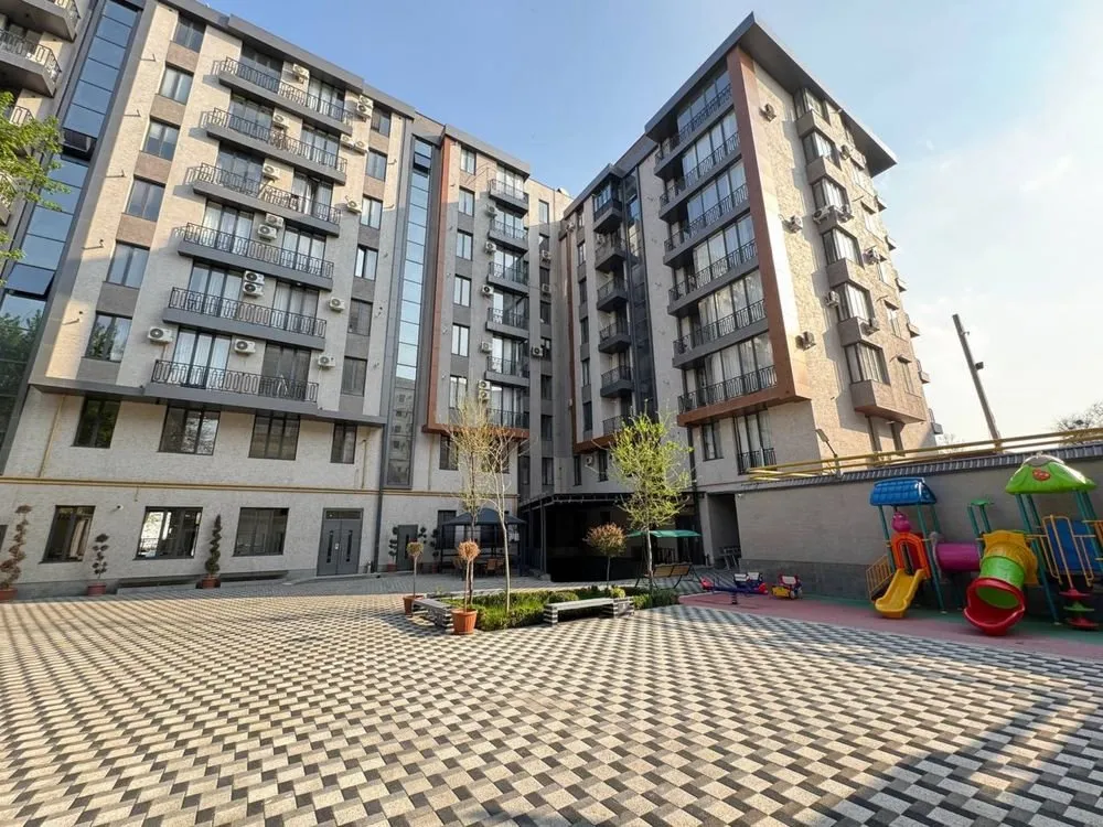 70 m², 3-xonali kvartira, 4/8